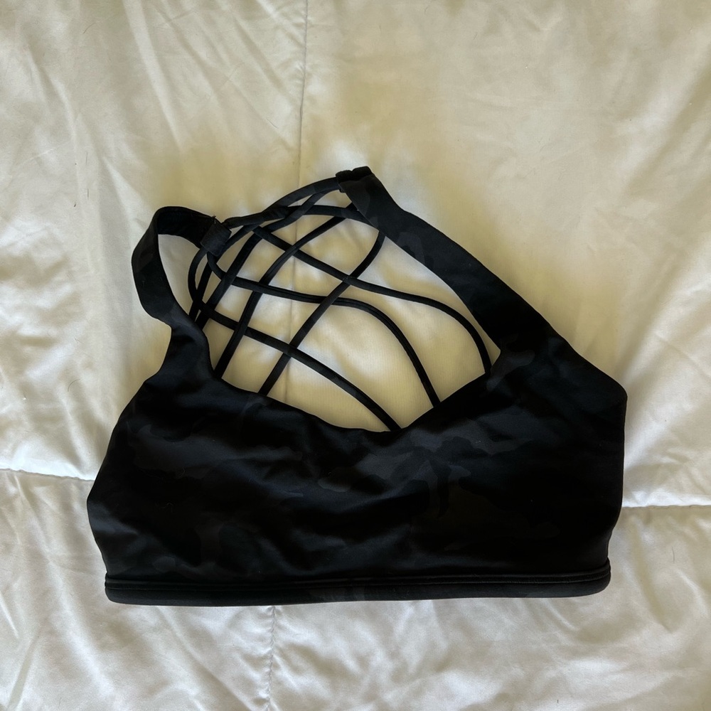 Lululemon free to be wild